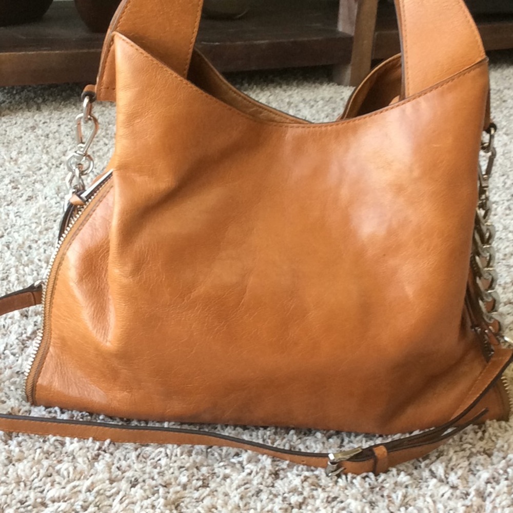 π Michael Kors Leather Purse π - Picture 6 of 8